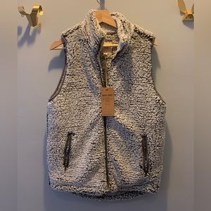 Sherpa vest, NWT